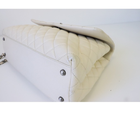 Chanel Coco Large, Ivory Caviar Leather, Exotic Handle, Preowned in Dustbag - Picture 10 of 16